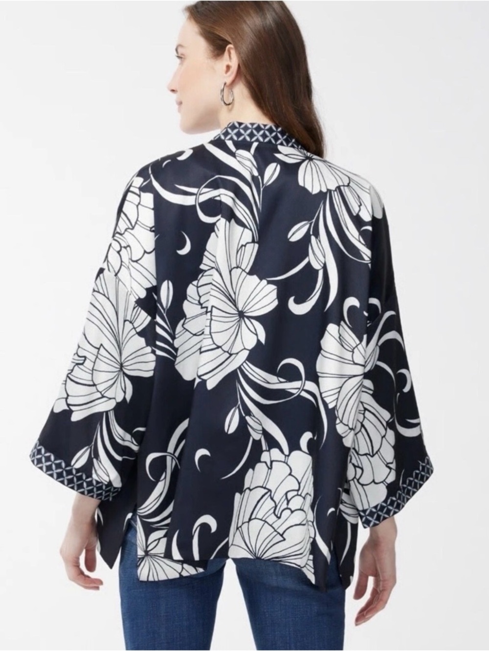 Chico's Navy White Covering Ruana Short Kimono NWOT - Picture 5 of 11
